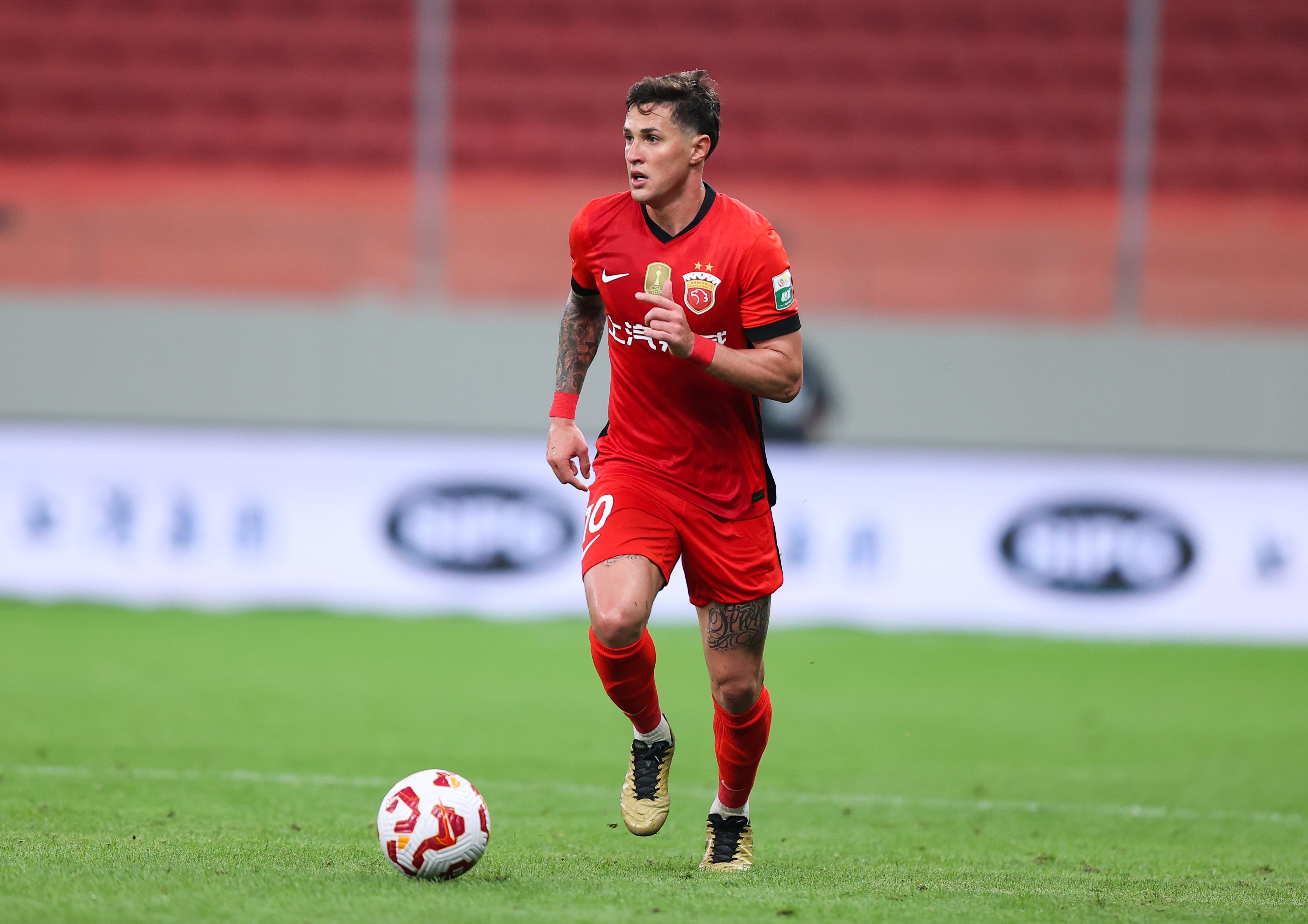 娱乐体验-海港内部人士：外援引进出了点偏差，今年的外援不是进攻核心