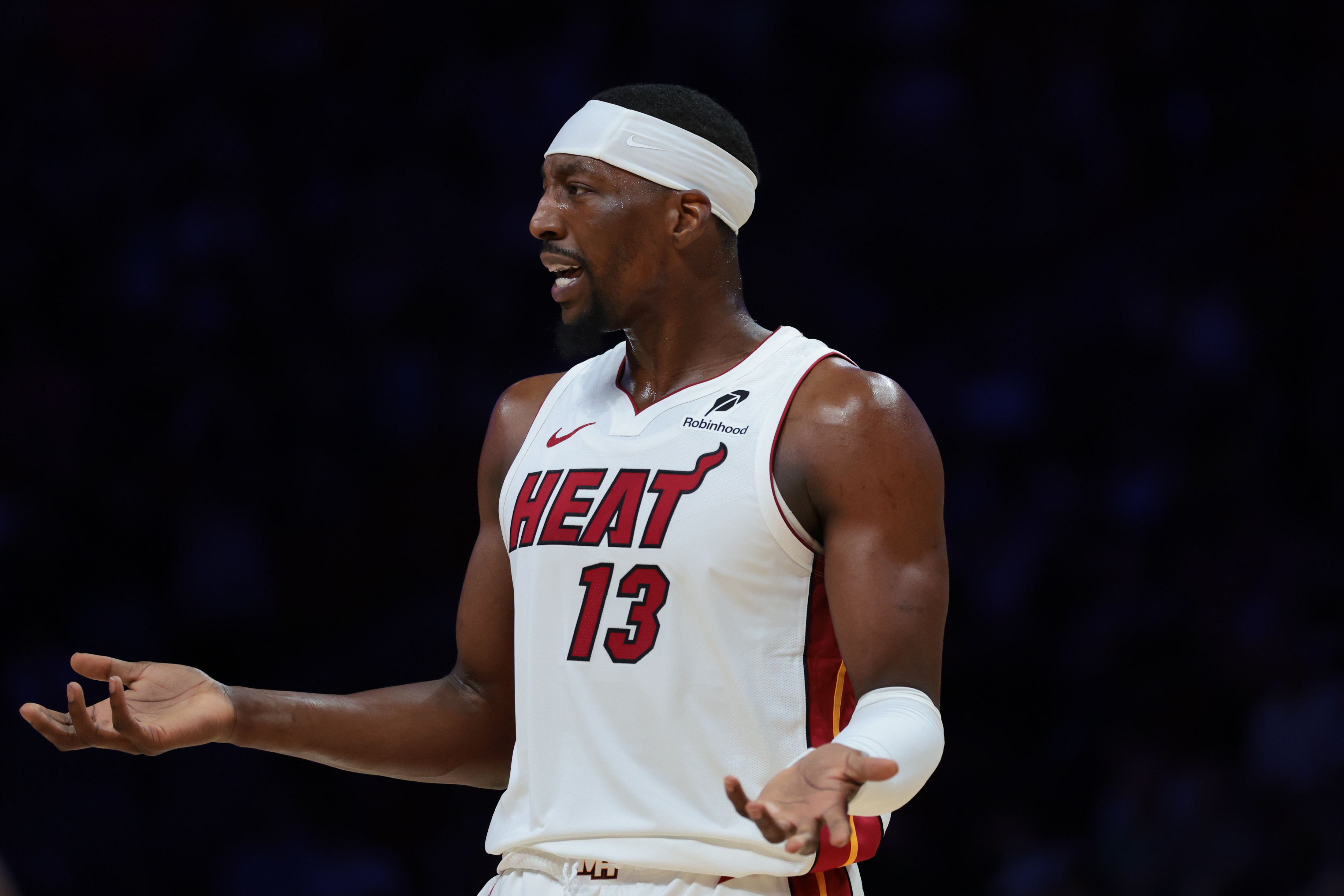 可惜空砍！阿德巴约23中13砍全场最高32分 另有9板3断&amp;第三节11分